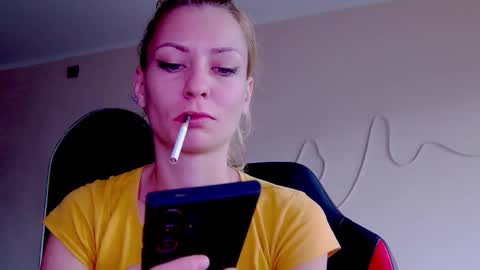 Snapshot of karoline121 chatting on October 2025 06:13:02 AM karoline121 online show from October 2025 06:13:02 AM