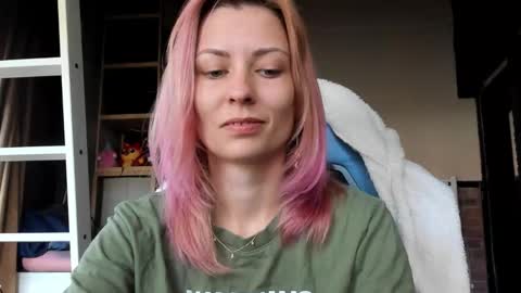 Snapshot of karoline121 chatting on October 2025 08:51:02 AM karoline121 online show from October 2025 08:51:02 AM