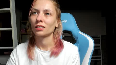 Snapshot of karoline121 chatting on October 2025 08:57:01 PM karoline121 online show from October 2025 08:57:01 PM