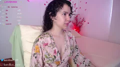 Karolina 3 online show from March 2025 02:10:02 PM