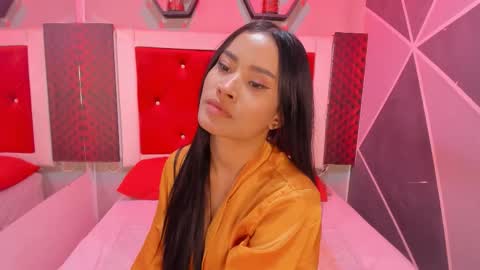 Karol online show from November 2025 12:38:02 PM