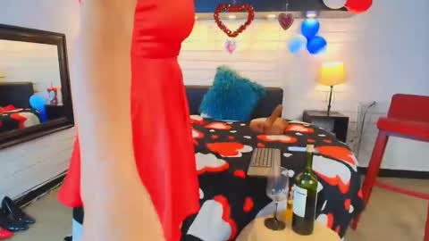 kasandra gomez online show from February 2025 02:47:02 AM