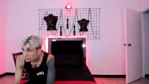 Her Kasandra kanye  Him Liam jannick online show from September 2025 02:57:01 AM