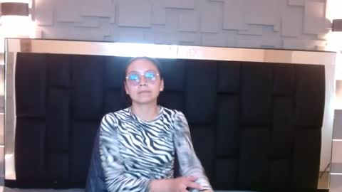 Katalina online show from October 2025 03:54:01 PM