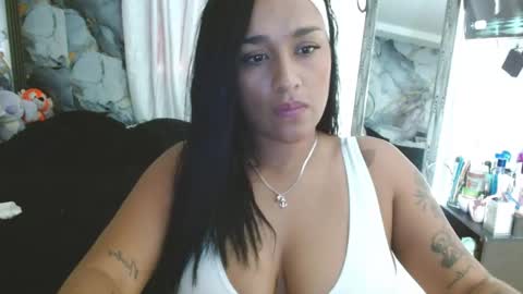 Catalina online show from November 2025 07:25:01 PM