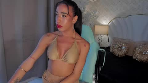 Kata Millants online show from October 2025 05:24:01 AM