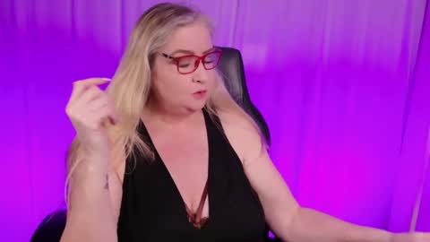 Snapshot of katdsinclair chatting on February 2025 03:30:01 AM Kat D Sinclair online show from February 2025 03:30:01 AM
