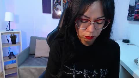 Kate  online show from October 2025 10:49:01 AM