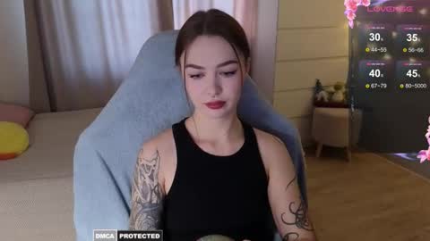 Snapshot of kateleoo chatting on November 2025 11:44:01 AM Im Kate online show from November 2025 11:44:01 AM