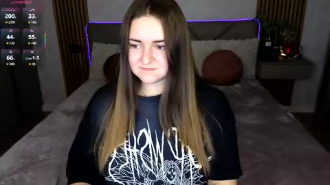 Katelyn online show from September 2025 08:09:02 PM