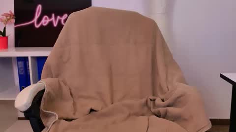 Snapshot of katemorganxx chatting on November 2025 09:09:01 AM katemorganxx online show from November 2025 09:09:01 AM