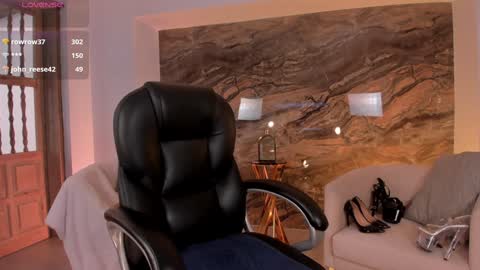 Snapshot of katesunder chatting on February 2025 06:22:02 PM K A T E online show from February 2025 06:22:02 PM