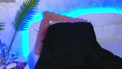 Snapshot of katey_riva35708 chatting on October 2025 07:14:02 PM KateyRiva online show from October 2025 07:14:02 PM