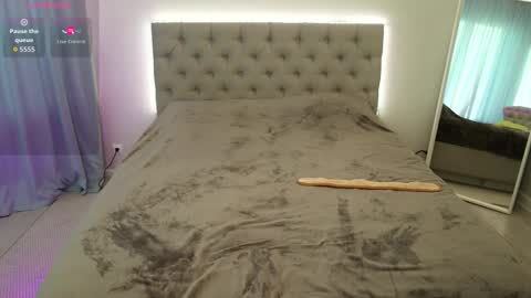 katherinepinke online show from November 2025 12:16:01 PM