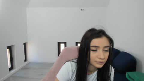      online show from March 2025 08:08:01 AM