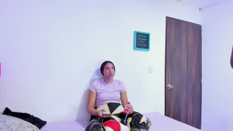 katalina y Daniel online show from December 2024 12:41:02 AM