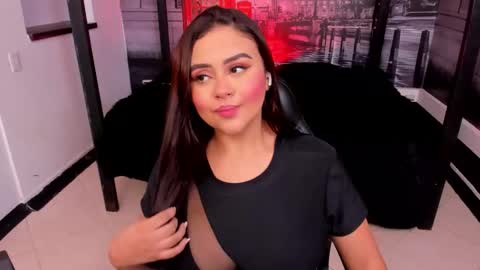 Katia online show from October 2025 08:57:02 AM