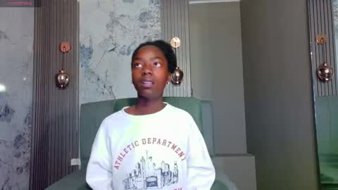 Snapshot of katia_green chatting on November 2025 11:19:01 AM Katia online show from November 2025 11:19:01 AM