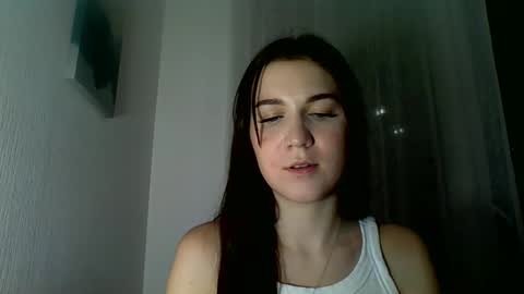 katie_foxi online show from October 2025 05:23:02 PM