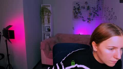 Katie online show from October 2025 04:26:02 PM