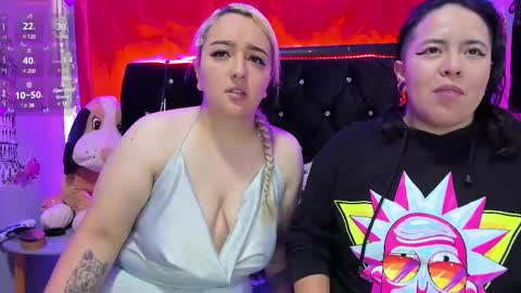 Snapshot of katieeandsharon chatting on February 2025 06:20:01 AM SHARON KATIEE online show from February 2025 06:20:01 AM