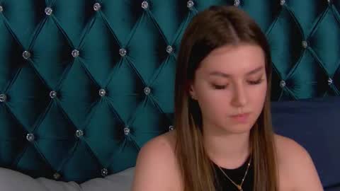 Snapshot of katiereeves chatting on October 2025 07:01:02 PM katiereeves online show from October 2025 07:01:02 PM