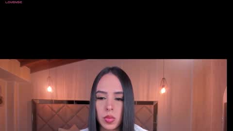 Snapshot of katiestonne chatting on October 2025 02:30:01 AM Kate Stonne online show from October 2025 02:30:01 AM