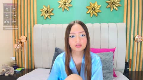 K A T L Y N  online show from January 2025 07:11:01 PM