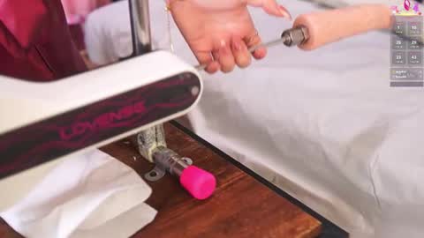 Snapshot of katlyn_martins chatting on October 2025 05:03:02 PM K A T L Y N online show from October 2025 05:03:02 PM