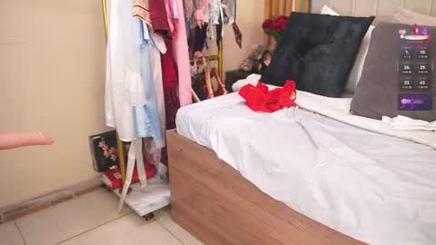 Snapshot of katlyn_martins chatting on October 2025 06:41:02 PM K A T L Y N online show from October 2025 06:41:02 PM