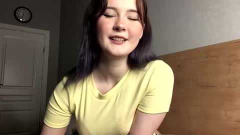 Katlyn  online show from September 2025 04:36:02 AM