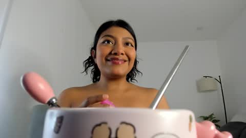 Snapshot of katnees_correa chatting on October 2025 06:57:01 AM Follow me on instagram and twitter as correaktnees online show from October 2025 06:57:01 AM