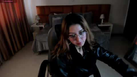 Snapshot of katnia_and_marcuz chatting on November 2025 11:43:02 AM Katnia and Marcuz online show from November 2025 11:43:02 AM