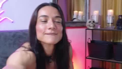 Katrin online show from September 2025 11:48:01 PM