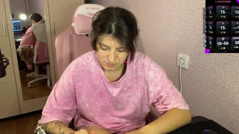 Snapshot of katrin_kristal chatting on January 2025 05:38:02 PM naked in pvt show 100 tk online show from January 2025 05:38:02 PM