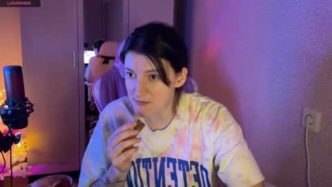 Snapshot of katrin_kristal chatting on January 2025 05:56:01 PM naked in pvt show 100 tk online show from January 2025 05:56:01 PM