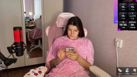 Snapshot of katrin_kristal chatting on January 2025 12:29:02 PM naked in pvt show 100 tk online show from January 2025 12:29:02 PM