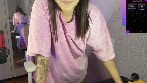 Snapshot of katrin_kristal chatting on February 2025 09:40:01 PM naked in pvt show 100 tk online show from February 2025 09:40:01 PM