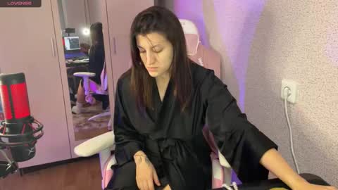 Snapshot of katrin_kristal chatting on February 2025 07:44:01 PM naked in pvt show 100 tk online show from February 2025 07:44:01 PM