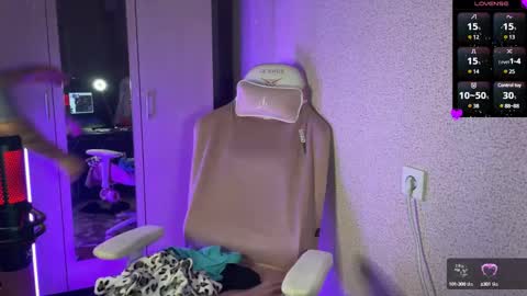Snapshot of katrin_kristal chatting on February 2025 09:53:02 PM naked in pvt show 100 tk online show from February 2025 09:53:02 PM