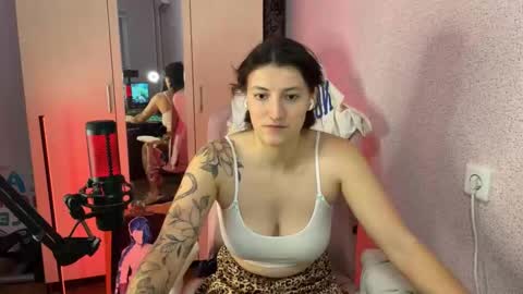 Snapshot of katrin_kristal chatting on March 2025 05:38:01 PM naked in pvt show 100 tk online show from March 2025 05:38:01 PM