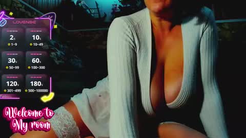 Snapshot of katrinedenev chatting on October 2025 09:03:02 PM KatrineDenev online show from October 2025 09:03:02 PM