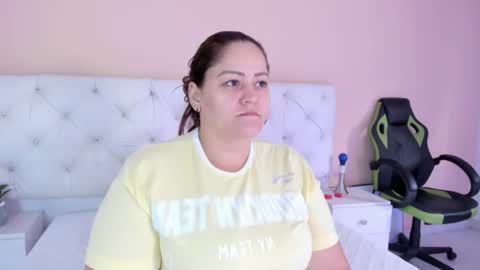 Katte online show from October 2025 01:19:01 PM