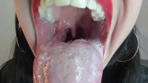 Katty online show from November 2025 09:13:02 PM