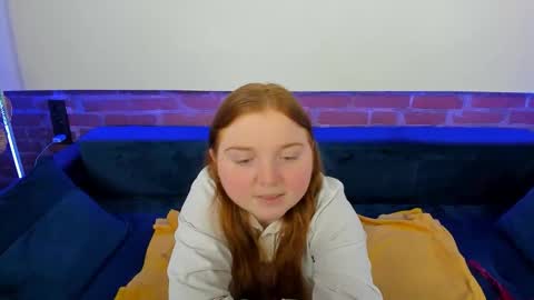 Snapshot of katty_rose8 chatting on October 2025 07:00:01 PM Katty online show from October 2025 07:00:01 PM