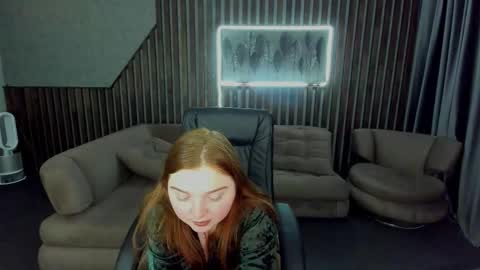 Snapshot of katty_rose8 chatting on October 2025 05:41:02 AM Katty online show from October 2025 05:41:02 AM