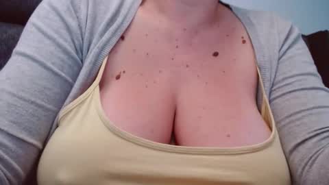 Katy online show from October 2025 05:24:01 AM