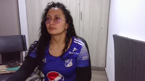  Khawit  online show from December 2024 11:40:01 PM