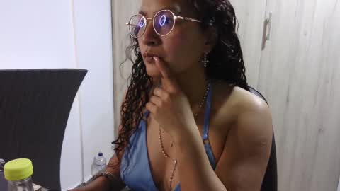  Khawit  online show from December 2024 10:40:02 AM