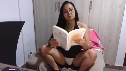  Khawit  online show from December 2024 10:32:01 AM